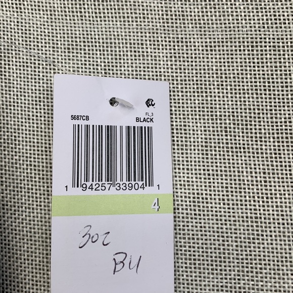 CHAMPION Little Boys "C" Outline Script Short Size 4 - Picture 4 of 8